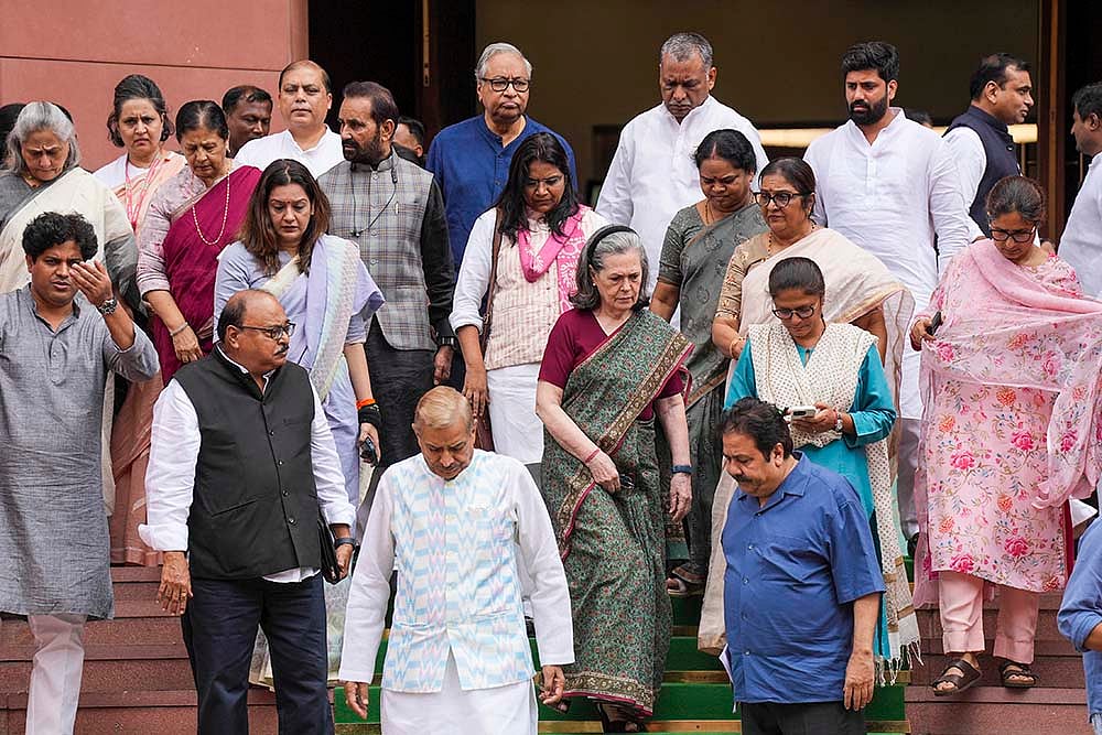 | Photo: PTI/Manvender Vashist Lav : Monsoon session of Parliament